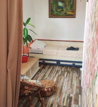 Inessa Center Budget Room Кишинев Екстериор снимка